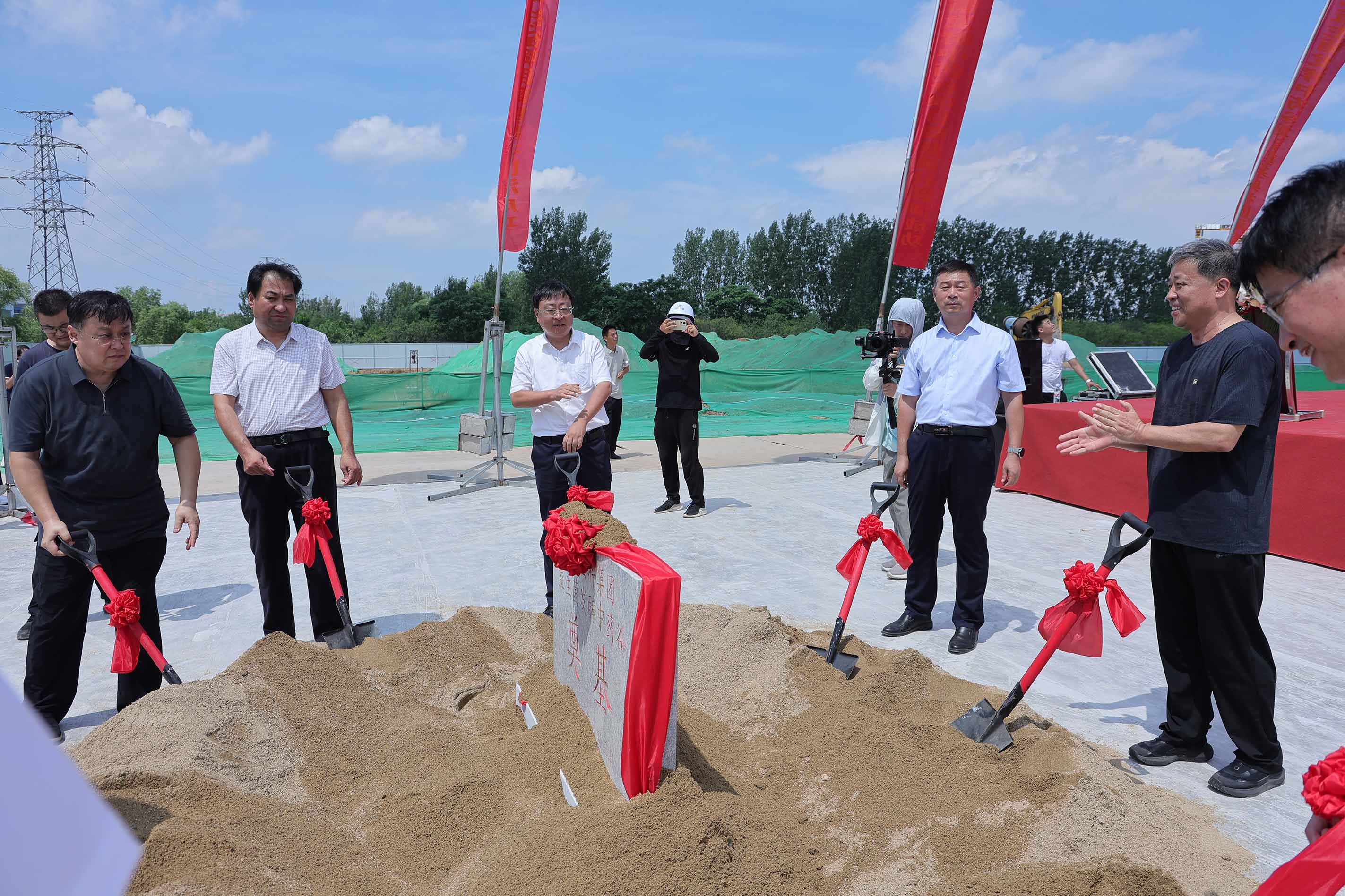 中国首届益生菌发酵中药论坛 暨晏龙国科益生菌发酵中药谷奠基典礼图集